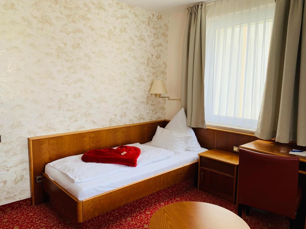 Seehotel Neue Liebe 쿡스하펜 외부 사진